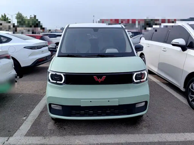 Wuling Hongguang Mini EV — Фото автомобиля 2