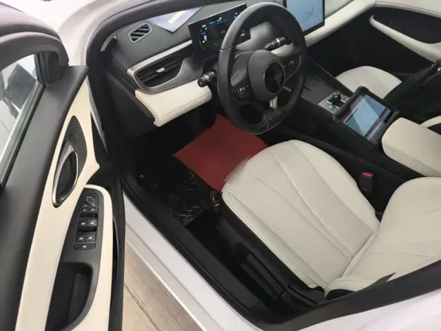 BYD Seal 05 DM-i — Фото автомобиля 15
