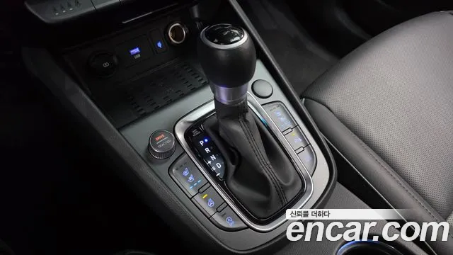 Hyundai Kona New — Фото автомобиля 12