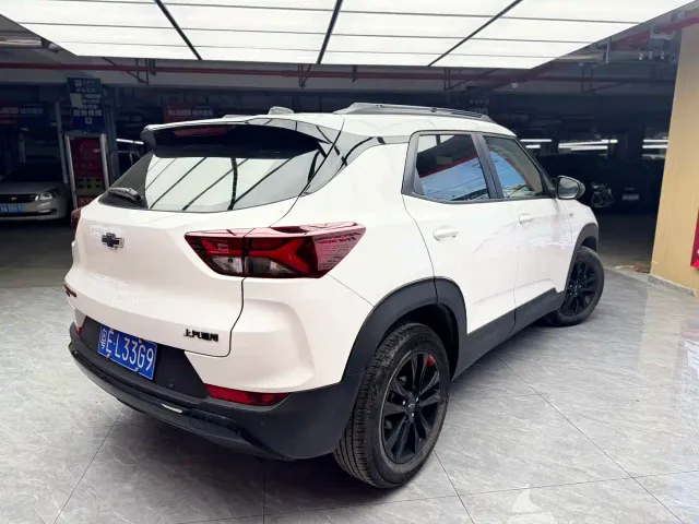 Chevrolet Trailblazer — Фото автомобиля 5
