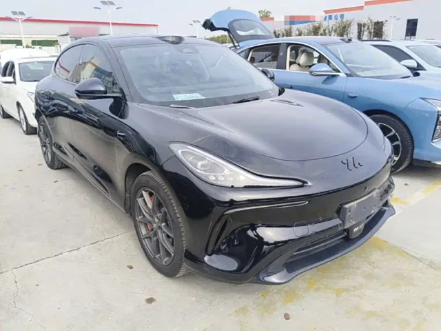 IM Motors LS6 — Фото автомобиля 3