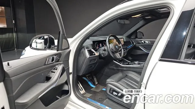 BMW X5 xDrive 40i M Sport — Фото автомобиля 7