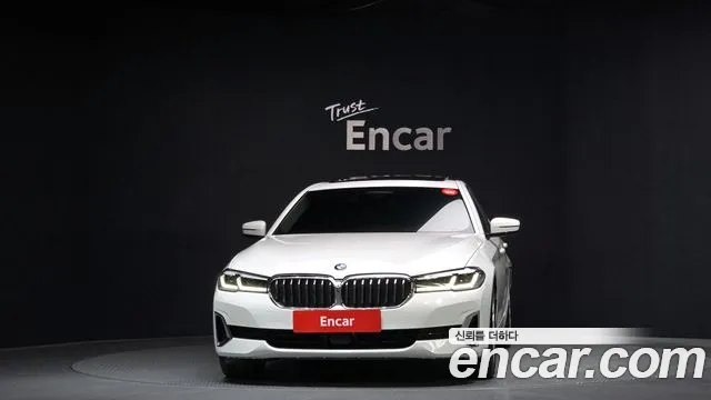 BMW 5-Series — Фото автомобиля 3