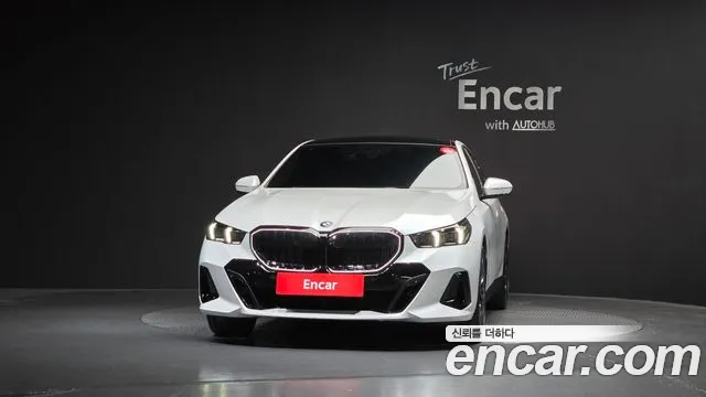 BMW 5-Series 5 серия (G60) 530i xDrive M Sport Pro Special Edition — Фото автомобиля 2