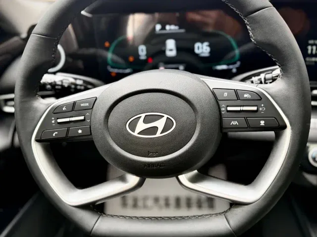 Hyundai Elantra — Фото автомобиля 23