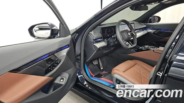 BMW 5-Series 5 серия (G60) 530i xDrive M Sport — Фото автомобиля 8