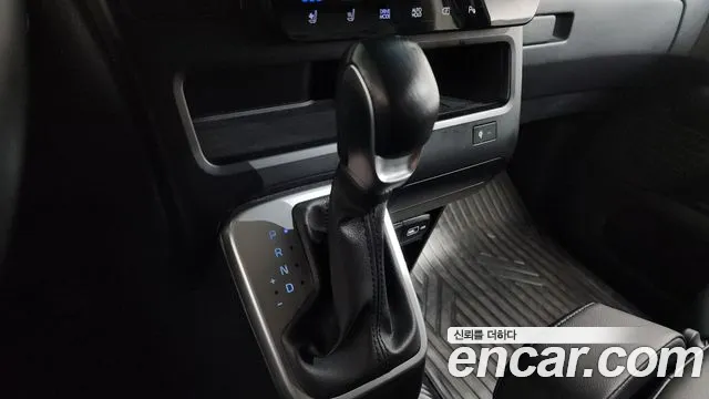 Hyundai Staria Staria Карго 3 места — Фото автомобиля 9