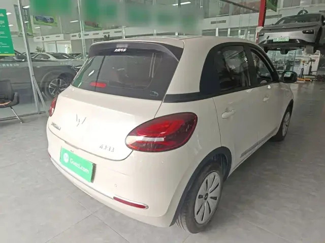 Wuling Bingo — Фото автомобиля 6