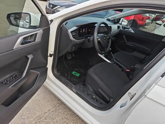 Volkswagen Polo — Фото автомобиля 11