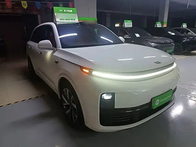 Li Auto L7 — Фото автомобиля 3