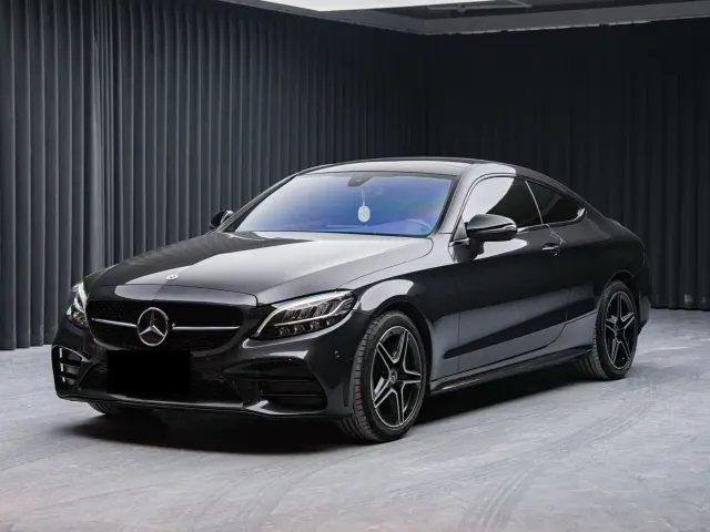 Фотография автомобиля — Mercedes-Benz C-Class