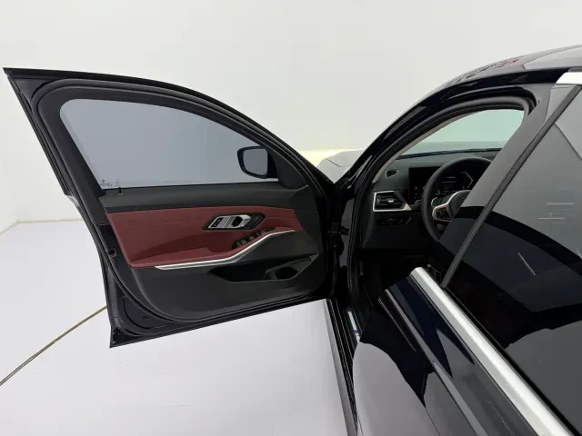 BMW 3 Series — Фото автомобиля 23