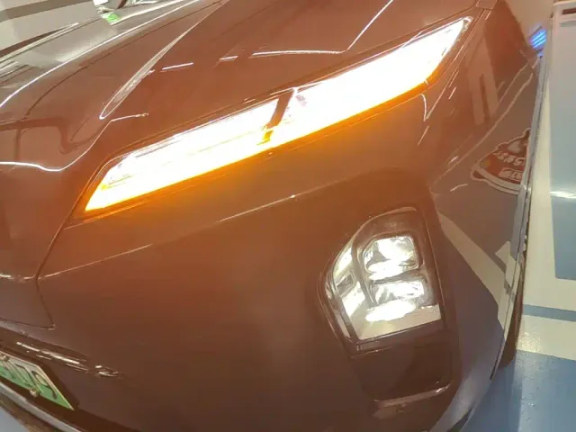 Nio ES8 — Фото автомобиля 23