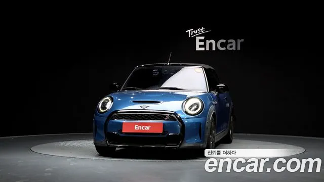 Mini Cooper Convertible — Фото автомобиля 3