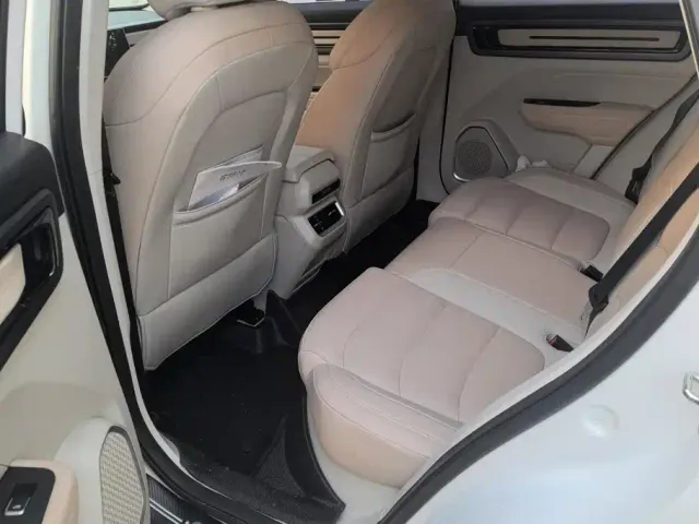 Geely ICON — Фото автомобиля 11