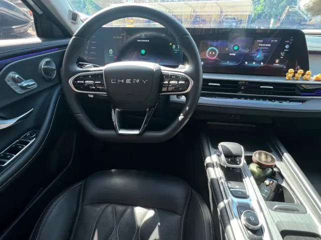 Chery Arrizo 8 — Фото автомобиля 11