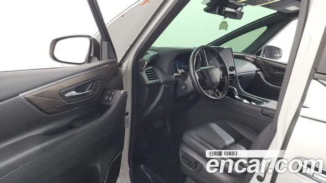 Toyota Alphard — Фото автомобиля 7