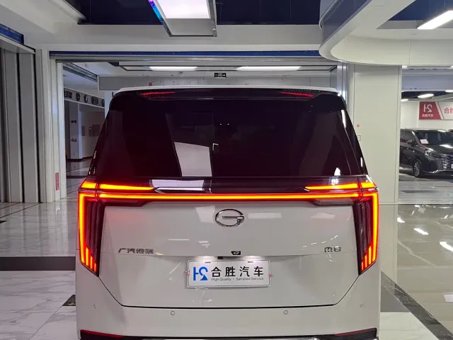 GAC Trumpchi M8 — Фото автомобиля 8