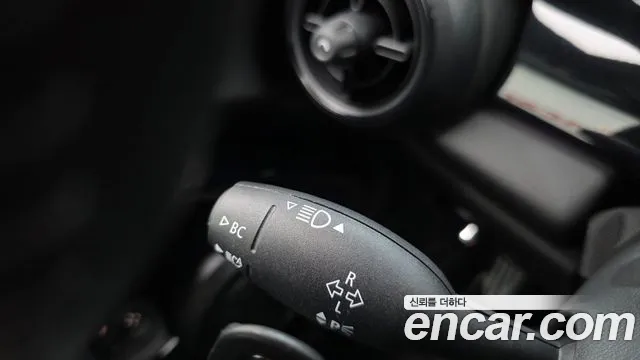 Mini Cooper — Фото автомобиля 25