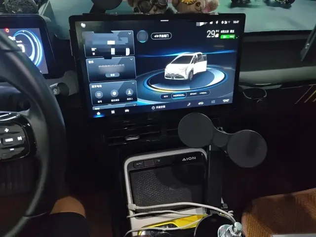 Aion AION Y 2022 80 Intelligent Driving Edition — Фото автомобиля 5