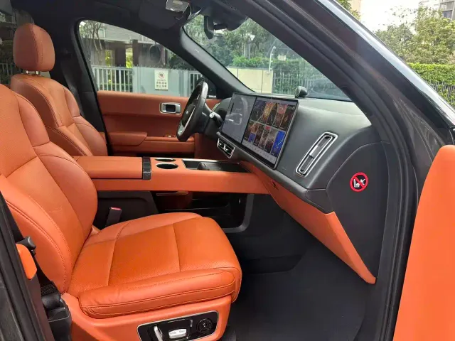 Li Auto L9 — Фото автомобиля 8