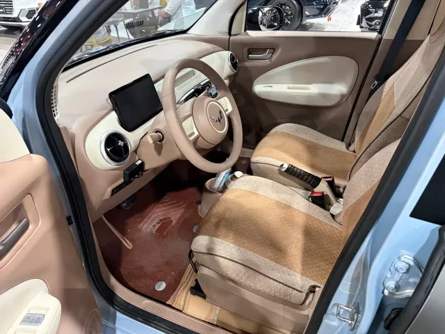 Wuling Hongguang Mini EV — Фото автомобиля 9