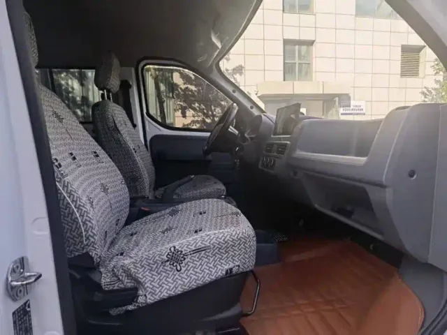 Wuling Yangguang — Фото автомобиля 8