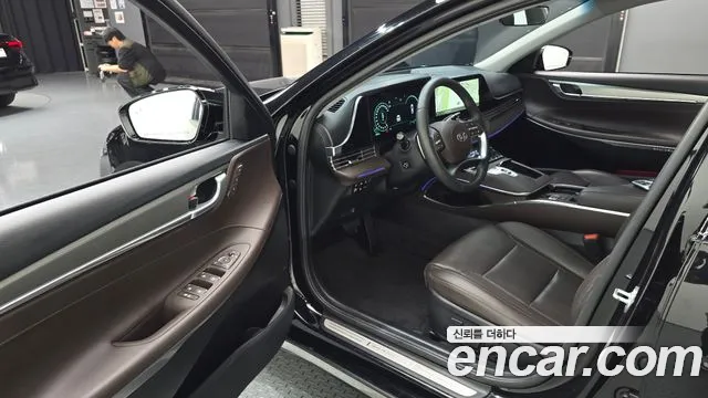 Hyundai Grandeur (New) Hybrid — Фото автомобиля 15