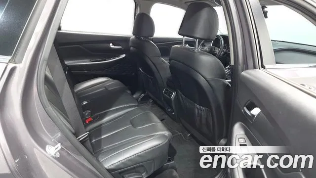 Hyundai Santa Fe Santa Fe (New) — Фото автомобиля 12