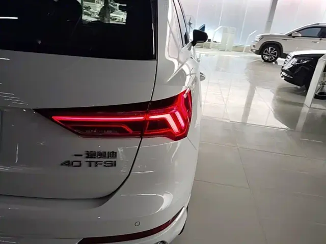 Audi Q3 — Фото автомобиля 7