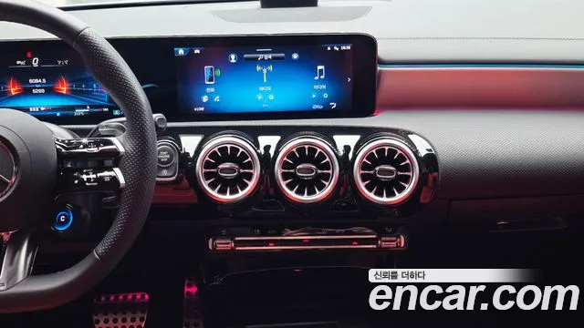 Mercedes-Benz A-Class — Фото автомобиля 14