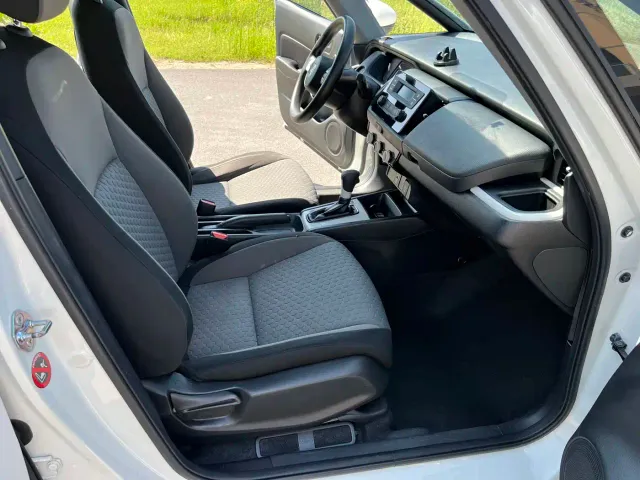 Honda Fit — Фото автомобиля 15