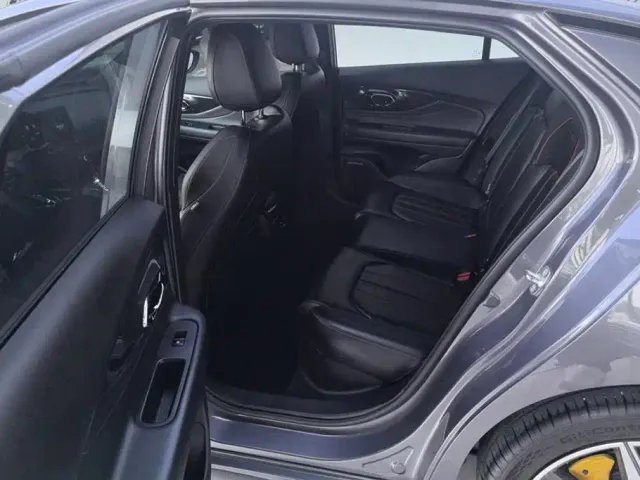GAC Trumpchi Emkoo — Фото автомобиля 11