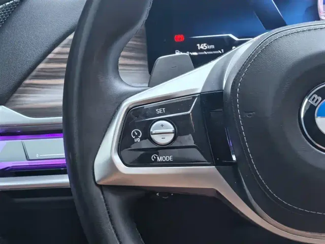 BMW 7 Series — Фото автомобиля 15