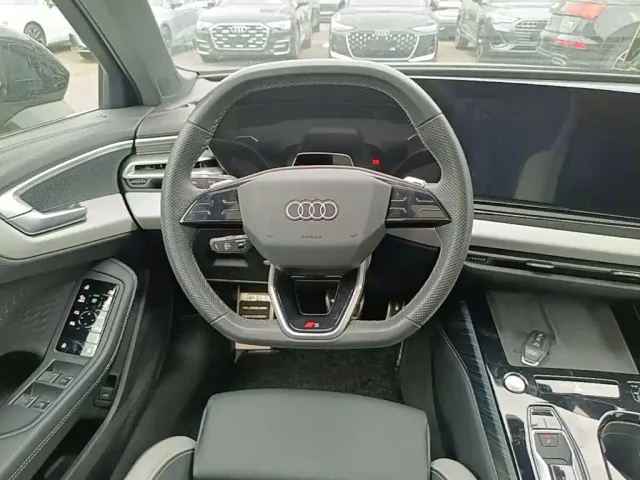Audi A5L — Фото автомобиля 10