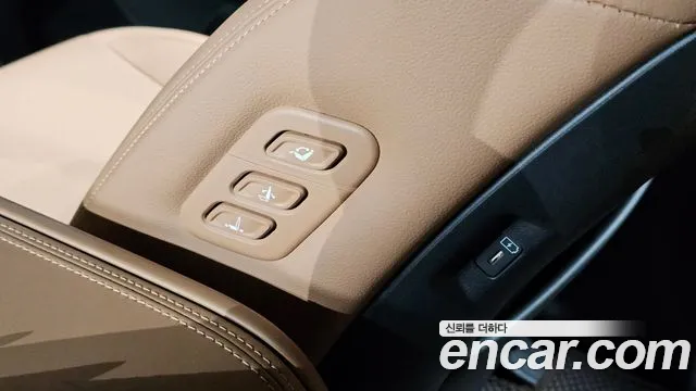 Hyundai Santa Fe MX5 — Фото автомобиля 30
