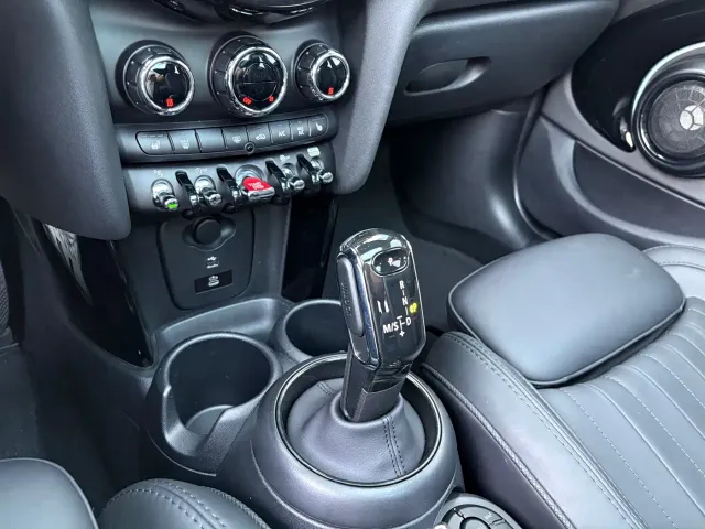MINI Hatch — Фото автомобиля 12