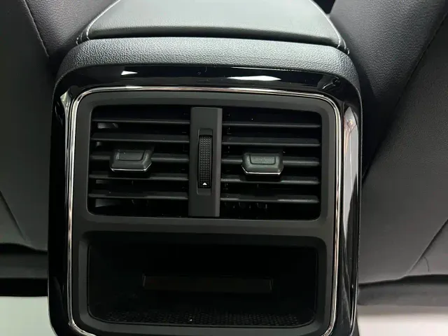 Volkswagen Passat — Фото автомобиля 11