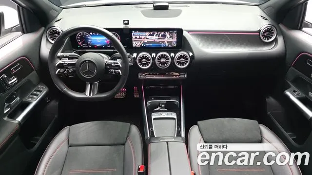 Mercedes-Benz GLA-Class H247 — Фото автомобиля 10