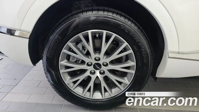 Genesis GV80 2.5T Бензин AWD — Фото автомобиля 4