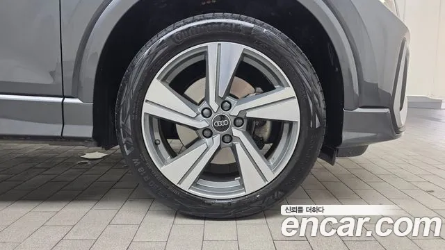 Audi Q2 35 TDI Premium — Фото автомобиля 20
