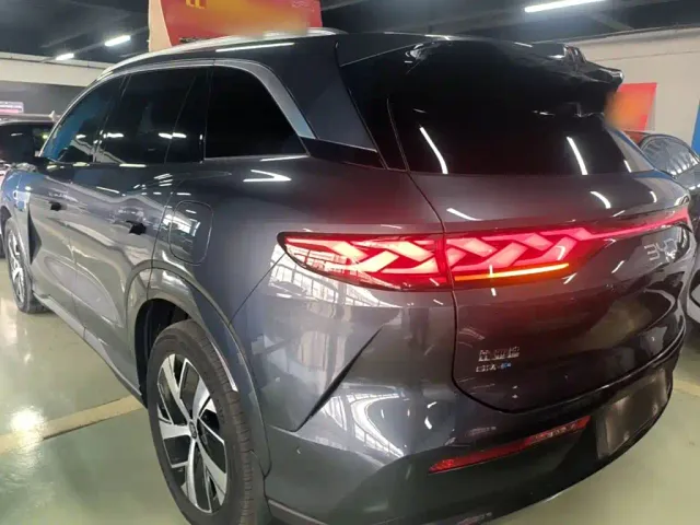 BYD Tang L — Фото автомобиля 4