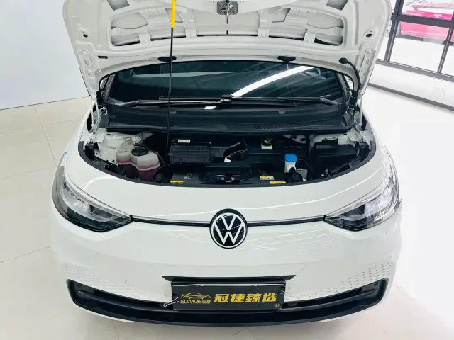 Volkswagen ID.3 — Фото автомобиля 2