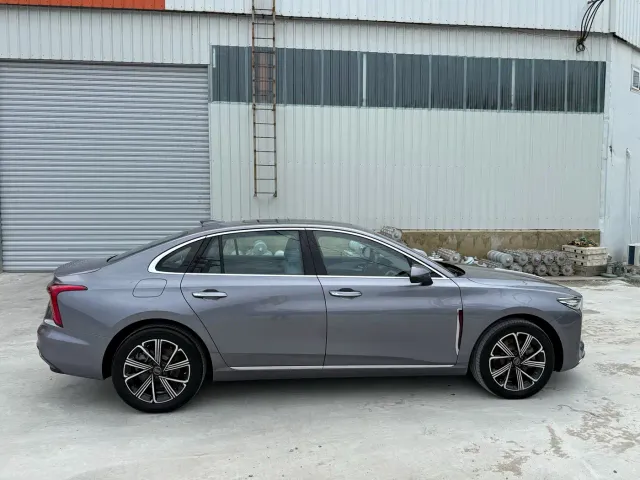 Hongqi H5 PHEV — Фото автомобиля 14
