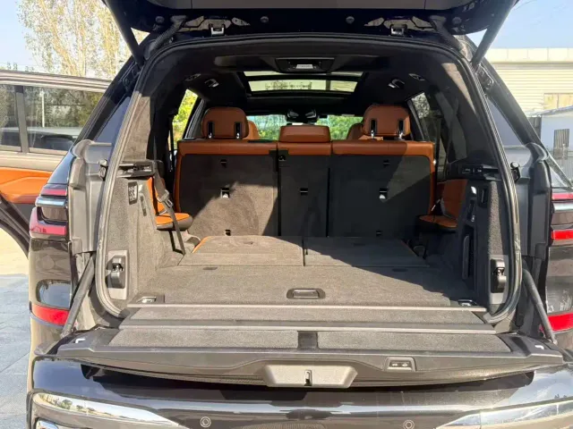BMW X7 — Фото автомобиля 9