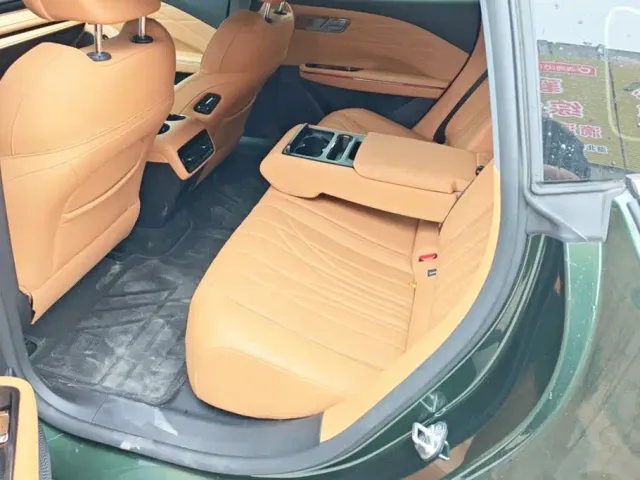 Geely Galaxy Xingyao 8 — Фото автомобиля 11