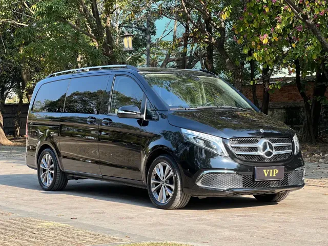 Mercedes-Benz V-Class — Фото автомобиля 3