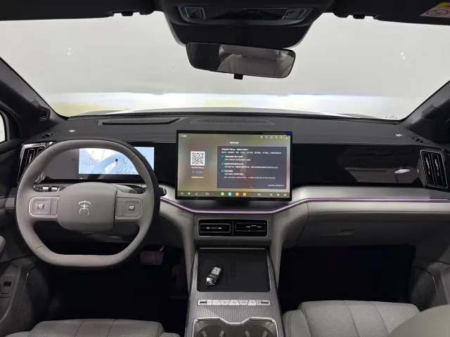 BYD Song Ultra — Фото автомобиля 11