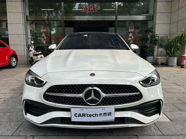 Mercedes-Benz C-Class — Фото автомобиля 2