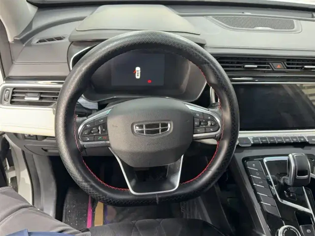 Geely Boyue — Фото автомобиля 3